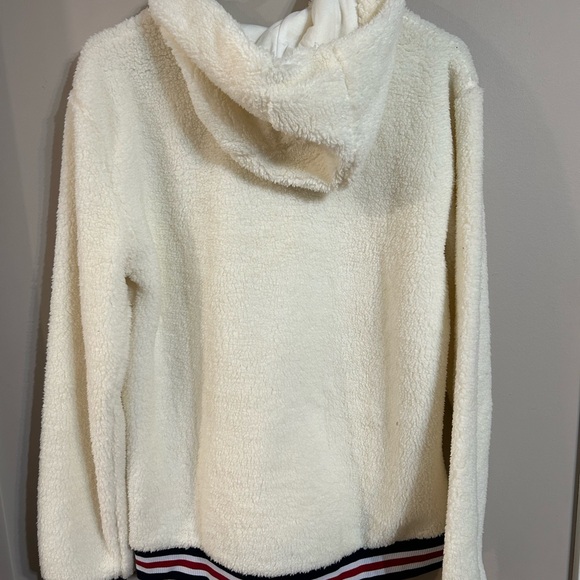 Youth YXXL (18-20) FILA Sherpa hoodie NWT soft. Unisex adult medium. - Picture 6 of 8